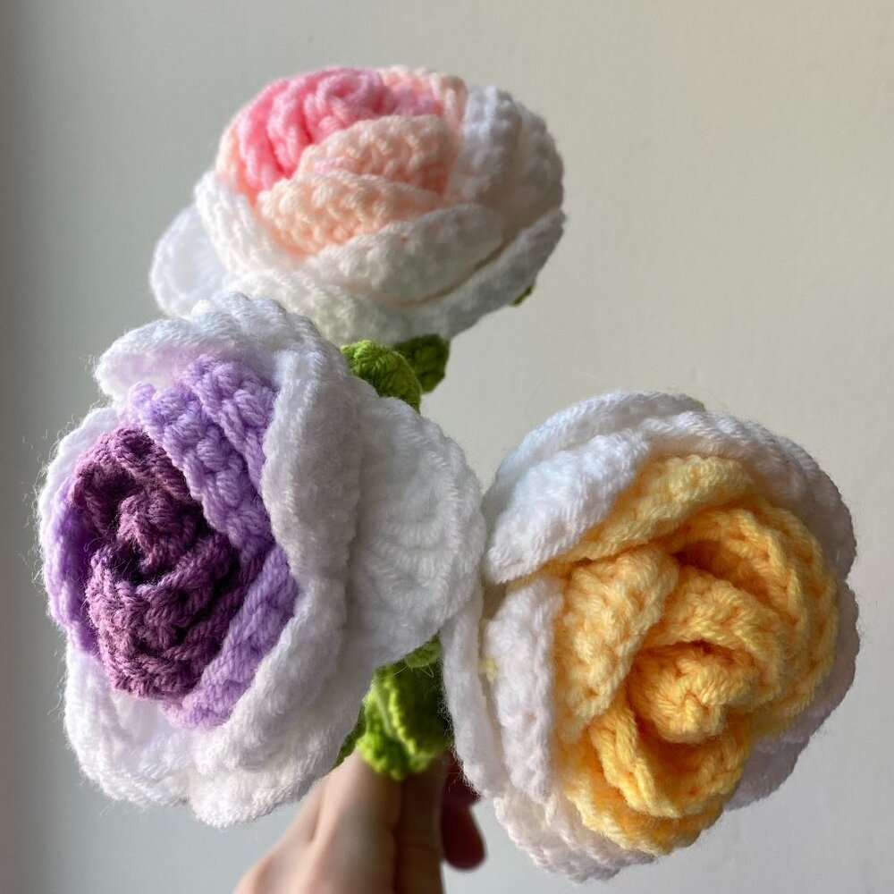 Handmade Crochet Roses / Flowers Bouquet / Birthday Anniversary Valentine Gift